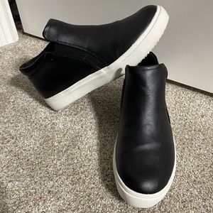 Dr. Scholl’s BE FREE sneakers